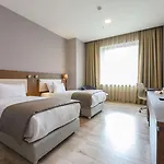 La Quinta By Wyndham Gunesli 5*