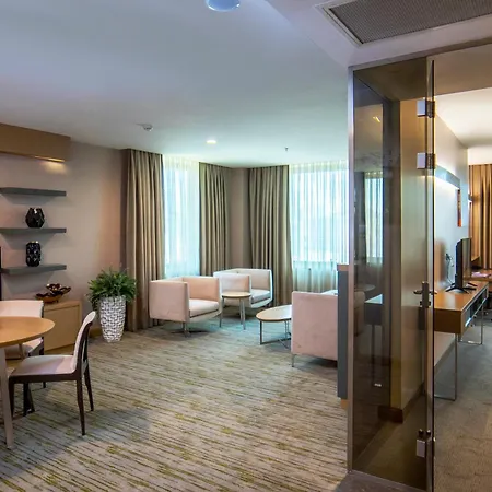 La Quinta By Wyndham Gunesli Istambul