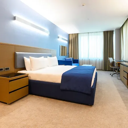 La Quinta By Wyndham Gunesli Istambul