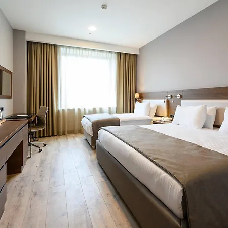 La Quinta By Wyndham Gunesli Istambul