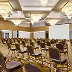 Отель La Quinta By Wyndham Gunesli 5*