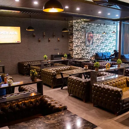 La Quinta By Wyndham Gunesli מלון 5*