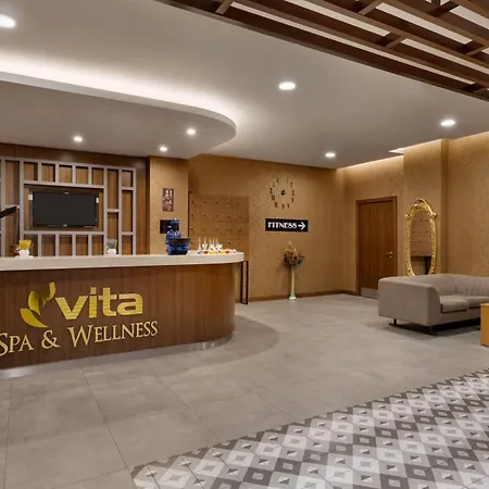 ホテル La Quinta By Wyndham Gunesli 5*