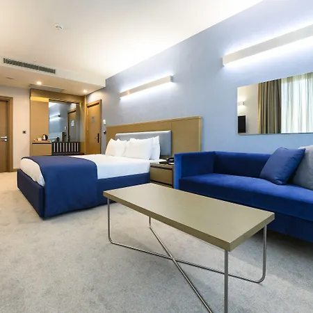 La Quinta By Wyndham Gunesli 5*