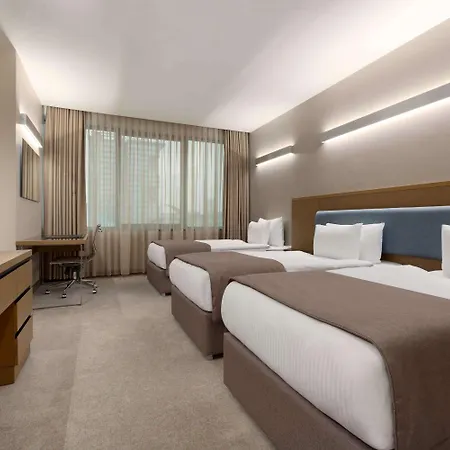 La Quinta By Wyndham Gunesli מלון איסטמבול