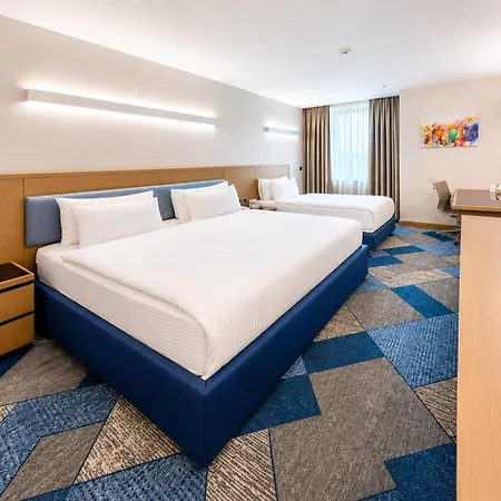 La Quinta By Wyndham Gunesli Szálloda 5*