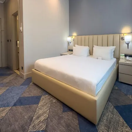 Hotel La Quinta By Wyndham Gunesli 5*
