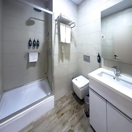 La Quinta By Wyndham Gunesli 5*