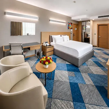 La Quinta By Wyndham Gunesli Hotel