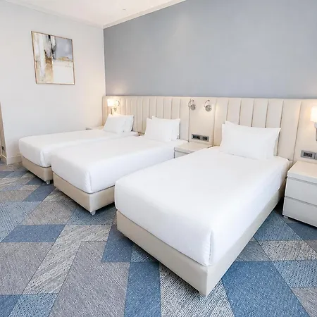 La Quinta By Wyndham Gunesli Otel