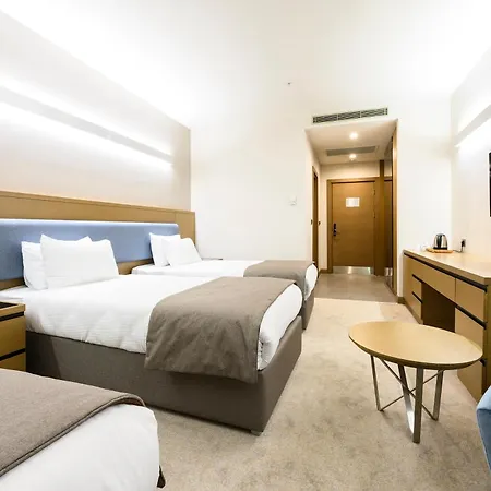 מלון La Quinta By Wyndham Gunesli