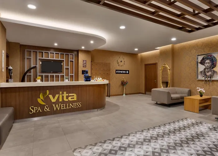 מלון La Quinta By Wyndham Gunesli 5*