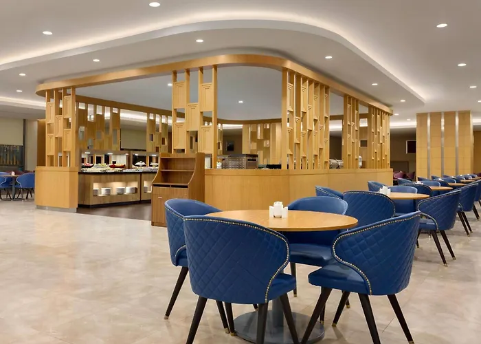 מלון La Quinta By Wyndham Gunesli