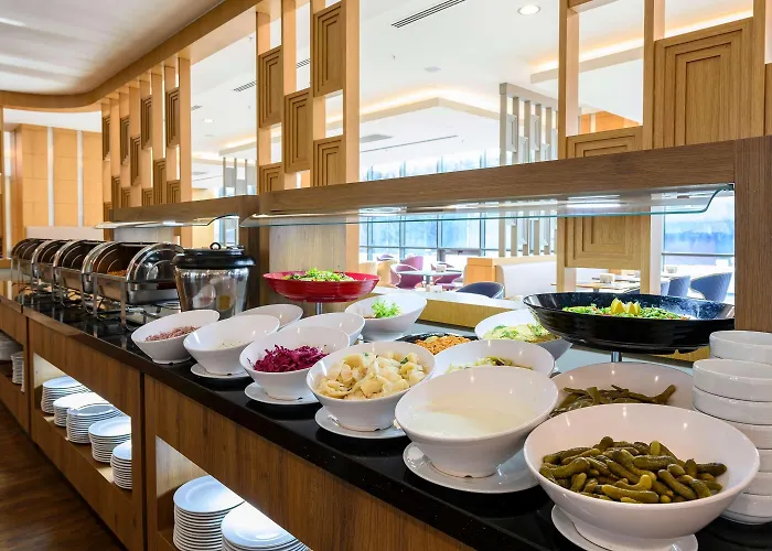 La Quinta By Wyndham Gunesli