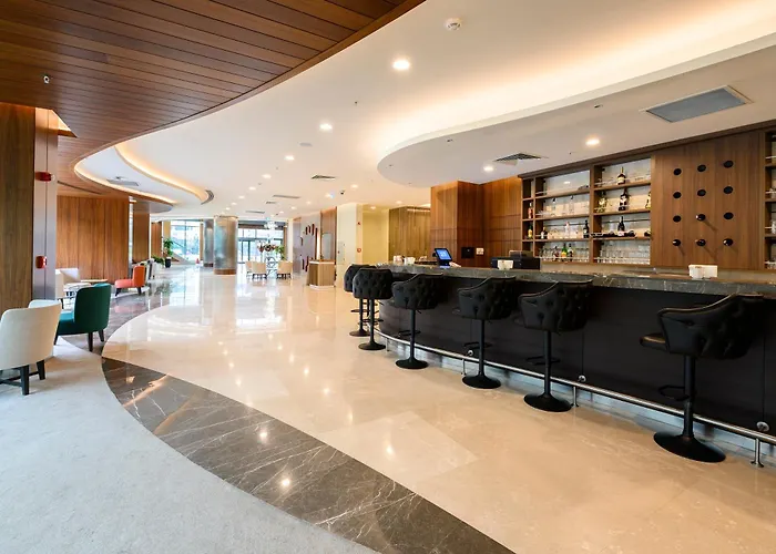 La Quinta By Wyndham Gunesli מלון